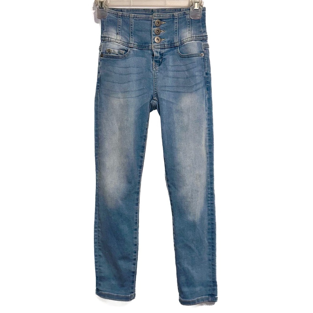 No Boundaries Hi-Rise Sculpting Jeans